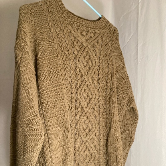 Hand knit sweater large weathervane - Picture 7 of 16